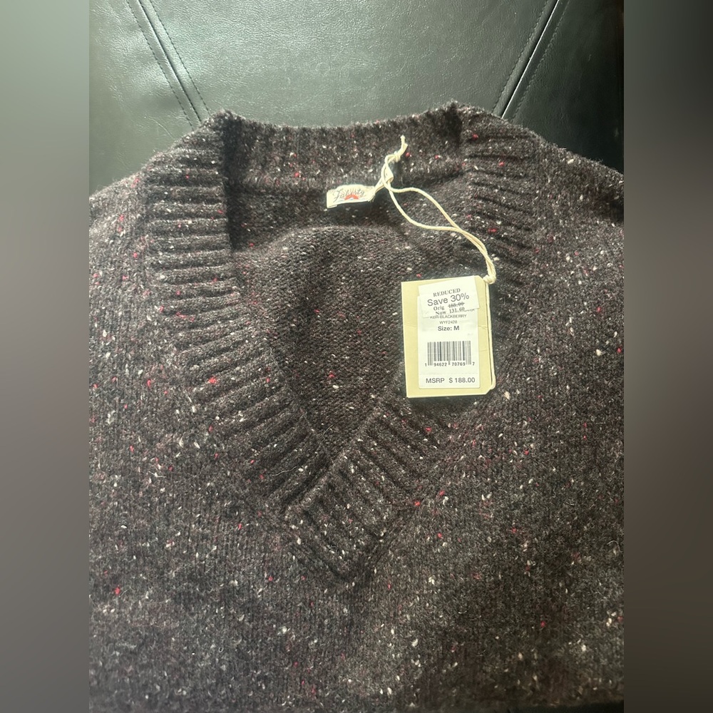 Faherty Driftwood Donegal Merino Wool BlackBerry V-Neck Sweater - Picture 4 of 10